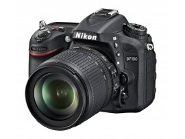 Nikon D7100 With 18-105mm Lens Kit